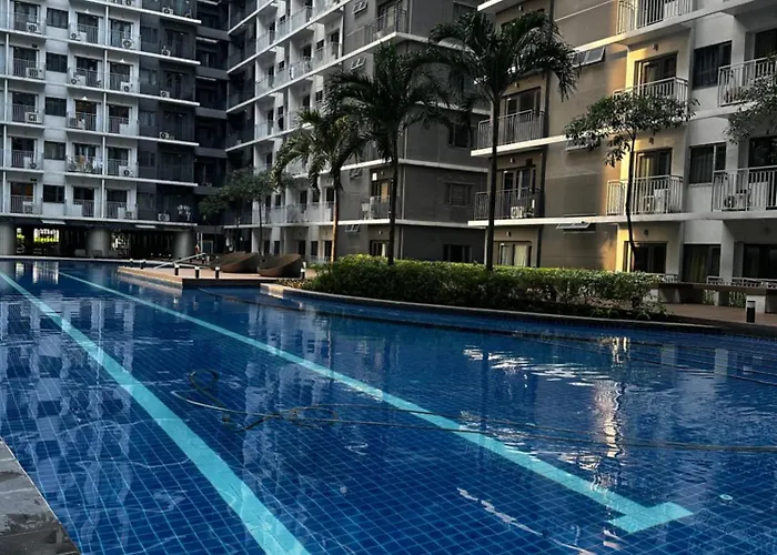 Moa Condotel Shore 3 Near Airport Hotel